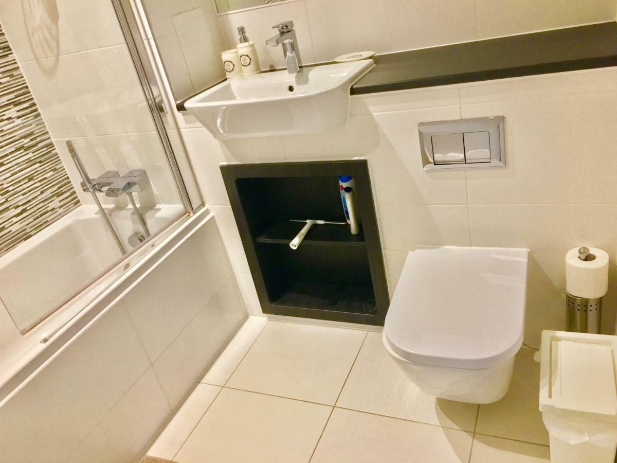 2-Bedrooms Modern Apartment Next To Velodrome, Lounge, Balcony, Parking, Abba Λονδίνο Εξωτερικό φωτογραφία